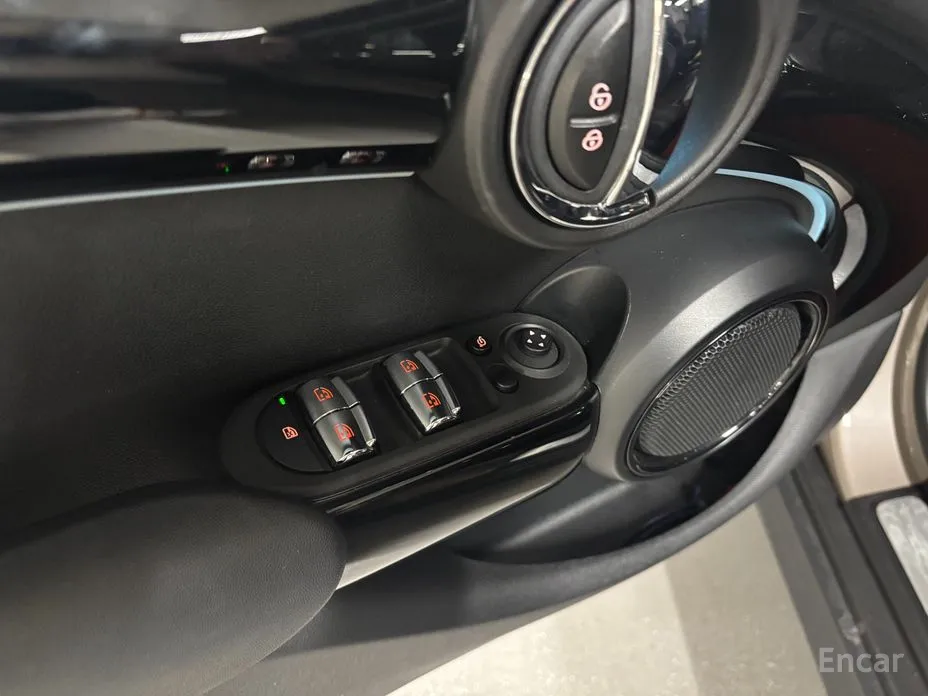 Фото 14 - Mini Cooper