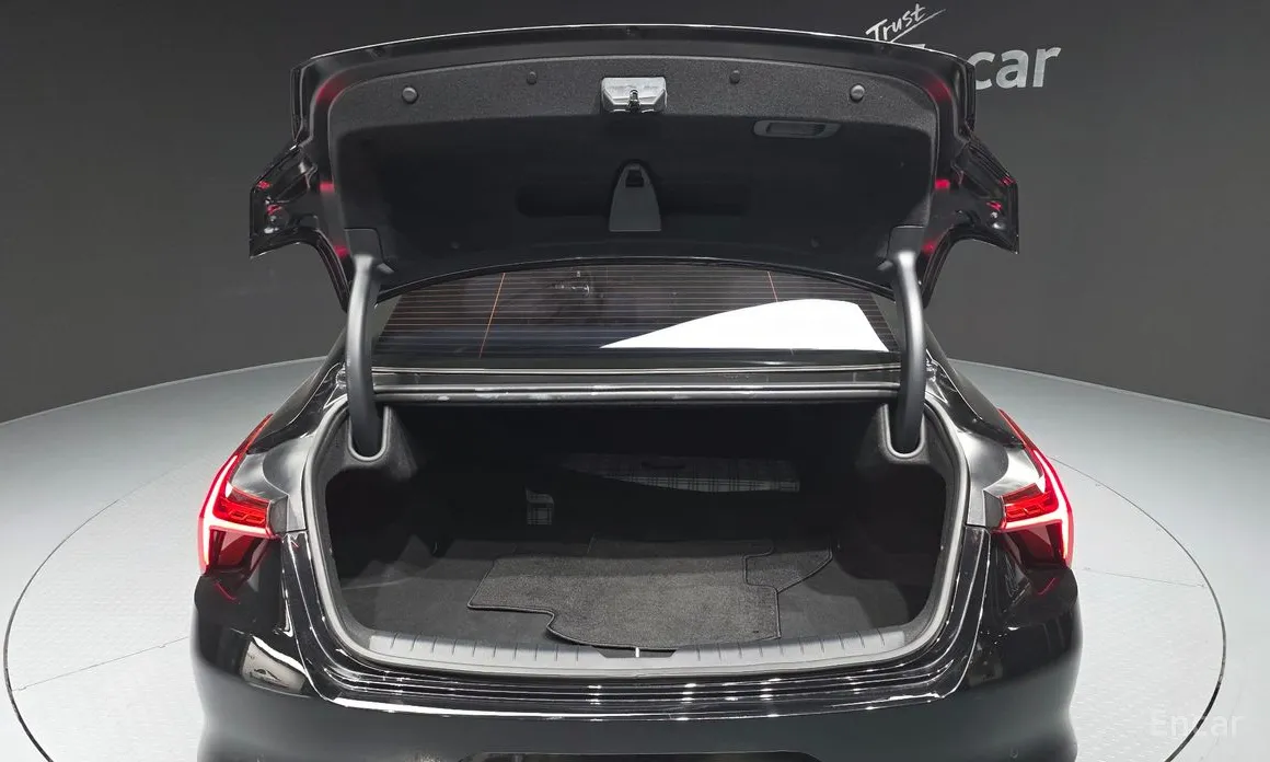 Фото 20 - Kia K8