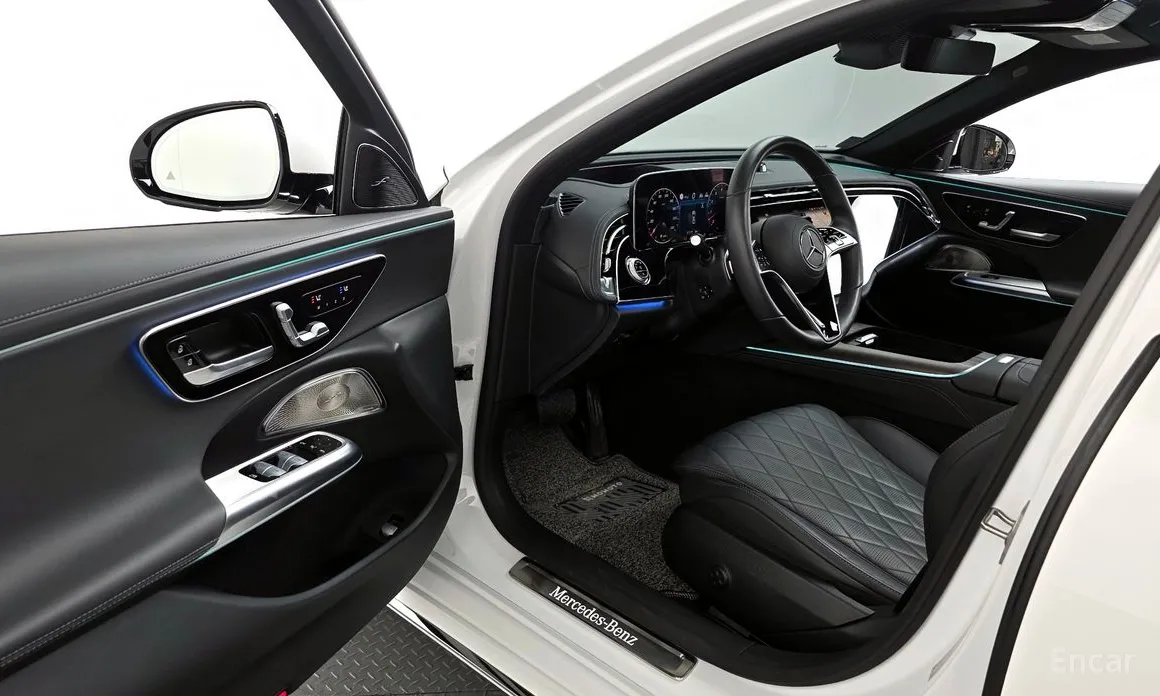 Фото 10 - Mercedes-Benz E-Class