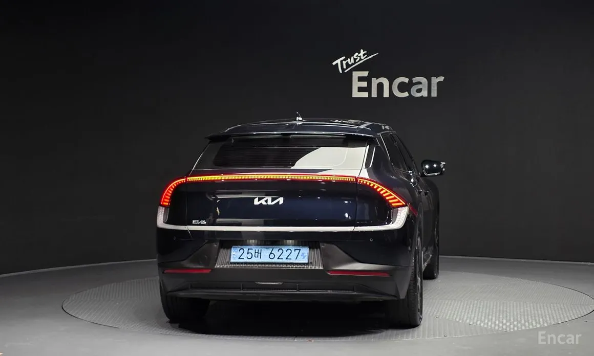 Фото 4 - Kia EV6