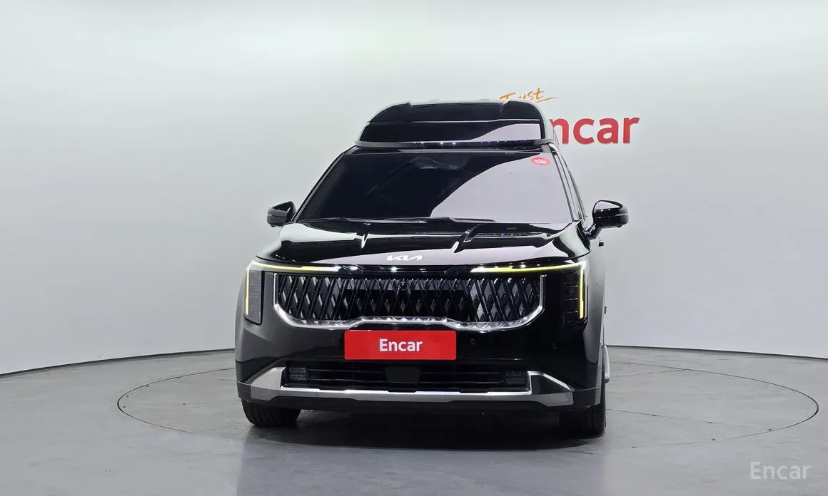 Photo 3 - Kia Carnival