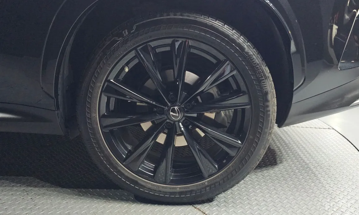 Фото 5 - Lexus NX