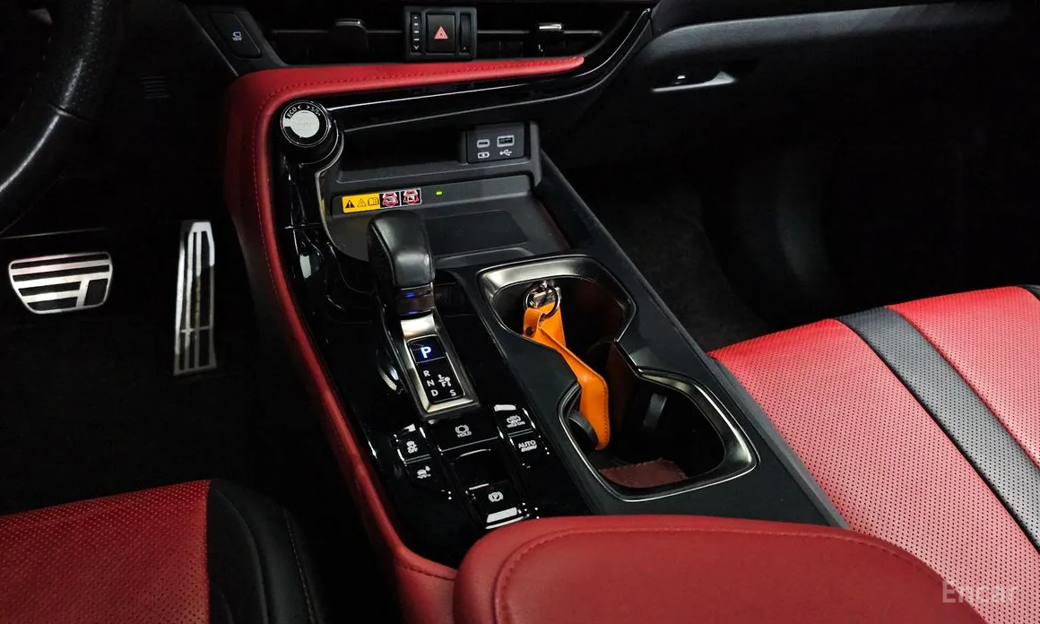 Фото 9 - Lexus NX