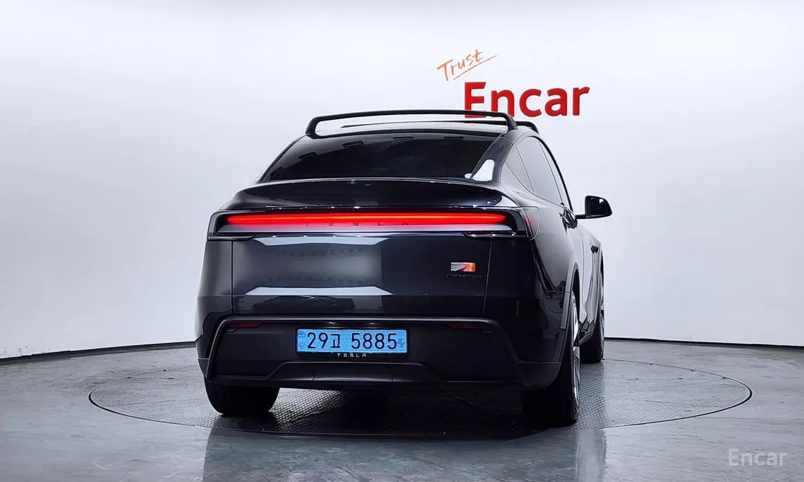 Фото 4 - Tesla Model Y