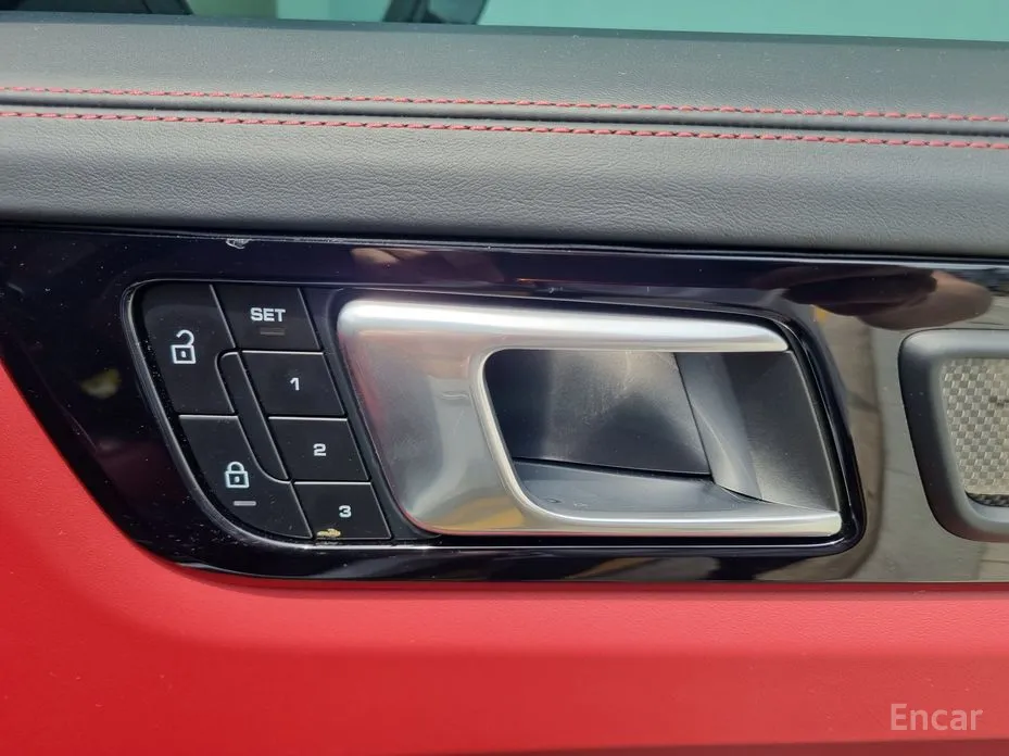 Фото 11 - Porsche Cayenne