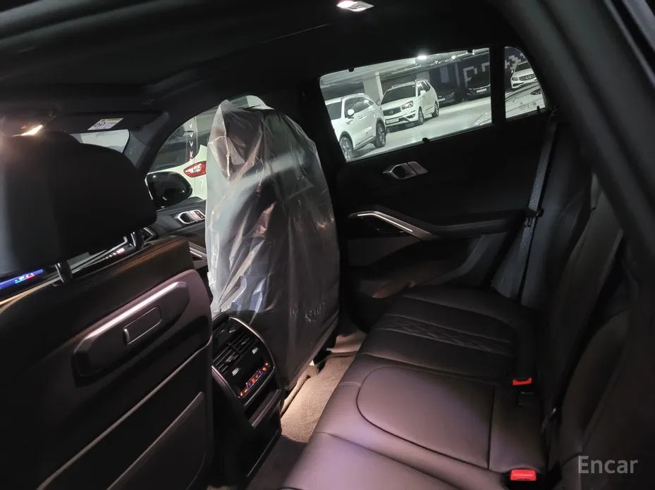 Фото 16 - BMW X6