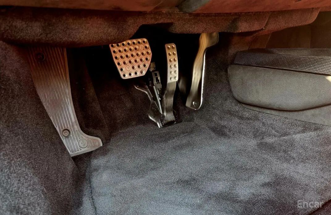 Фото 13 - Ferrari 296