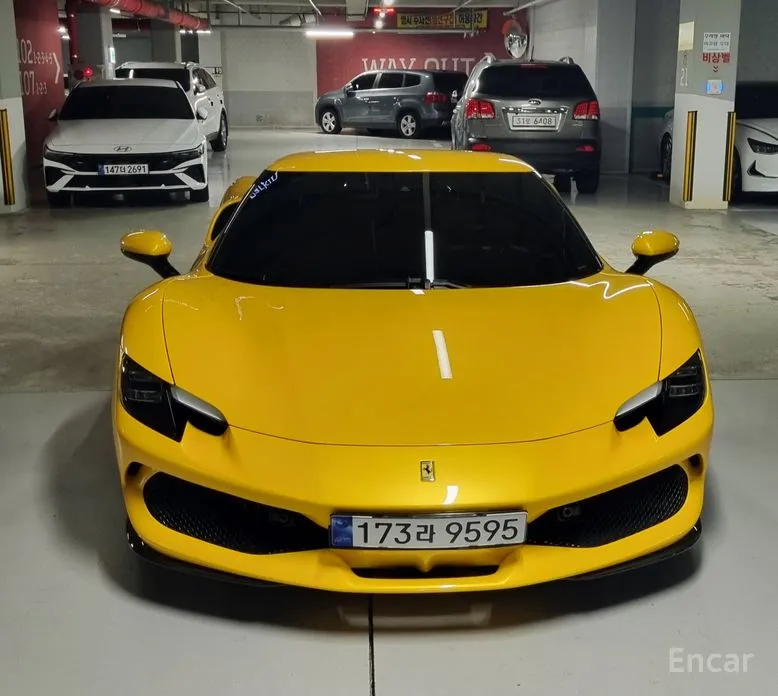 Фото 3 - Ferrari 296