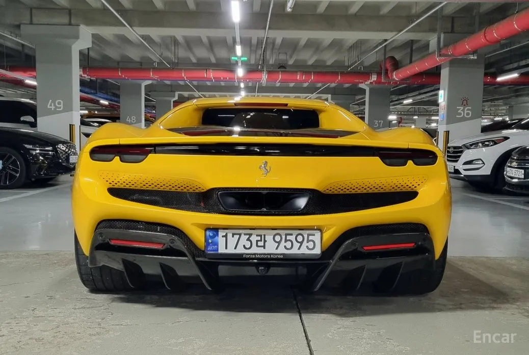 Фото 4 - Ferrari 296