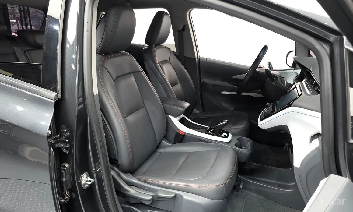 Фото 10 - Chevrolet Bolt EV