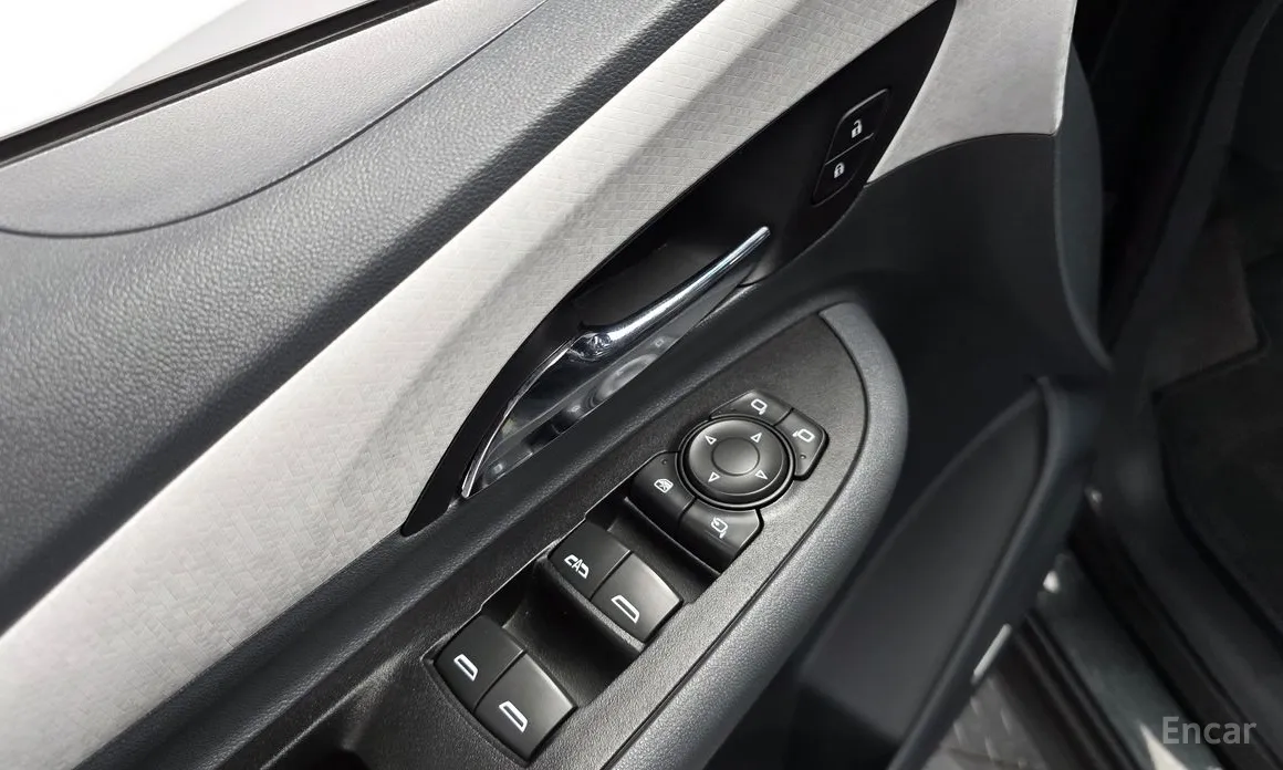 Фото 17 - Chevrolet Bolt EV