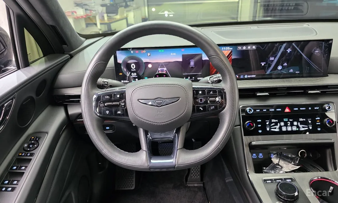 Фото 13 - Genesis GV80