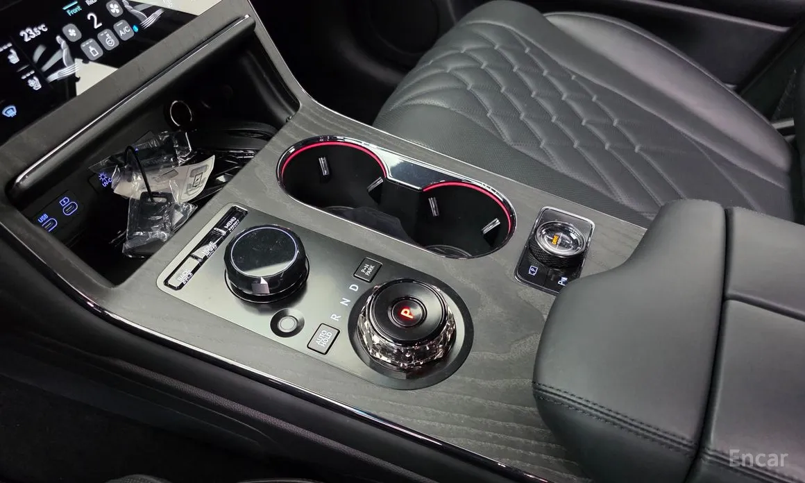 Фото 9 - Genesis GV80