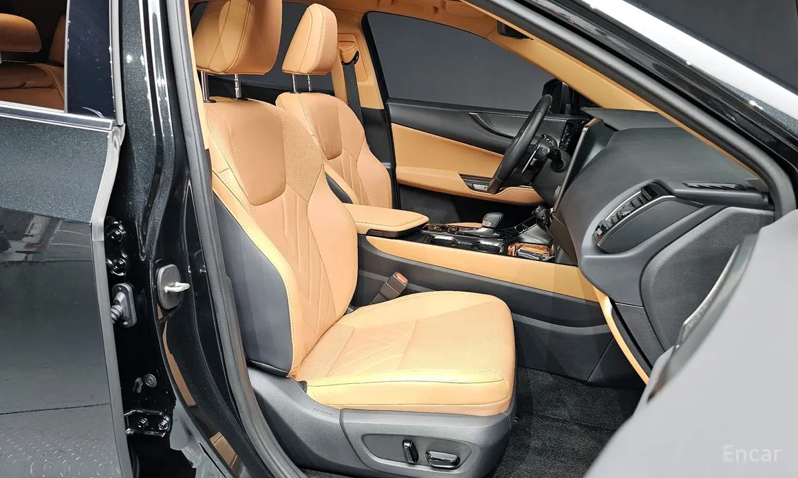 Фото 10 - Lexus NX