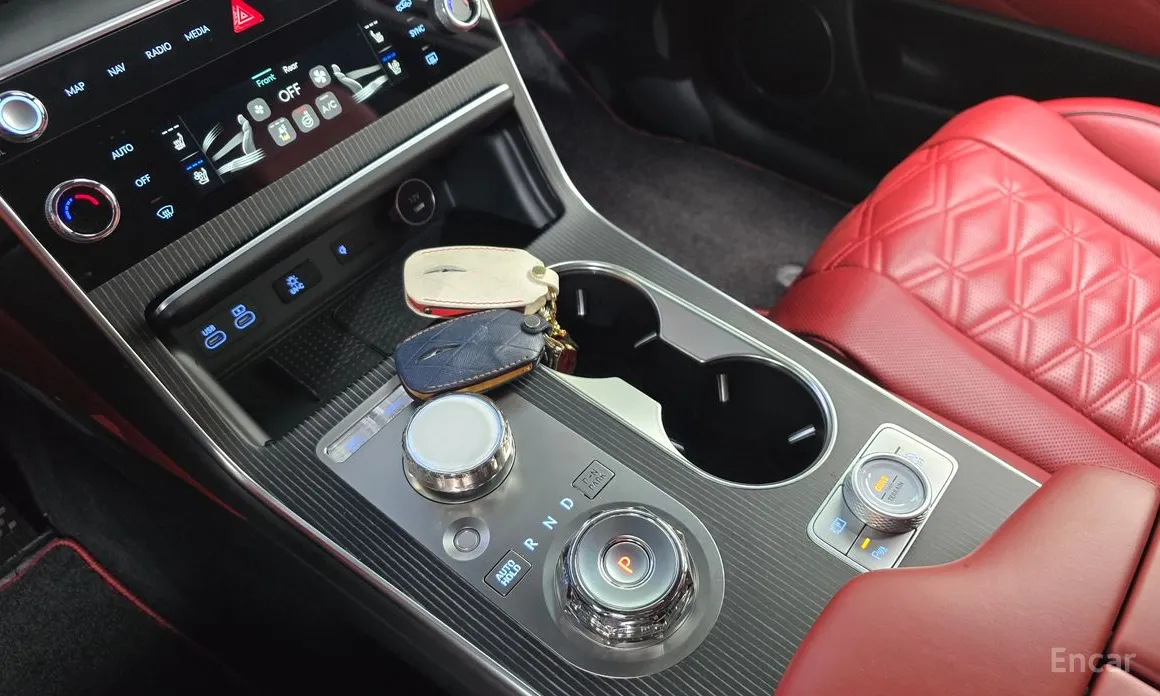 Фото 9 - Genesis GV80