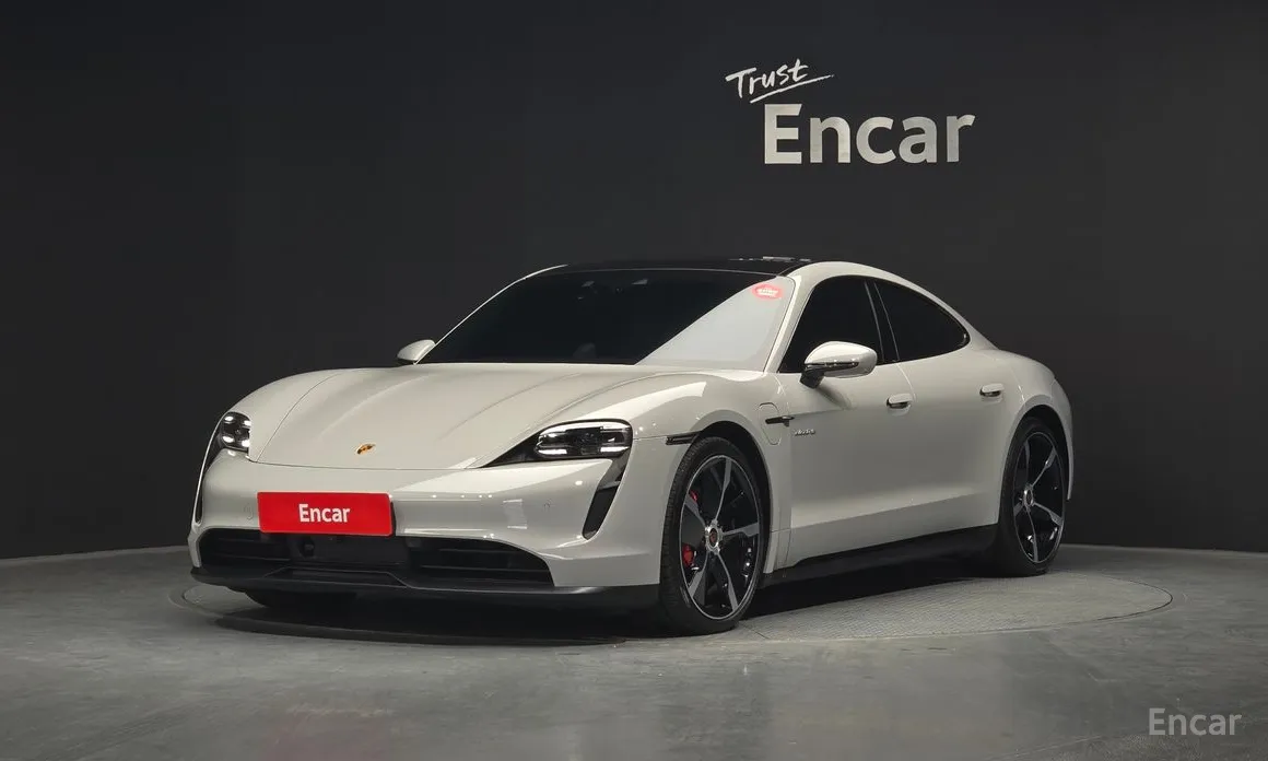 Фото 1 - Porsche Taycan