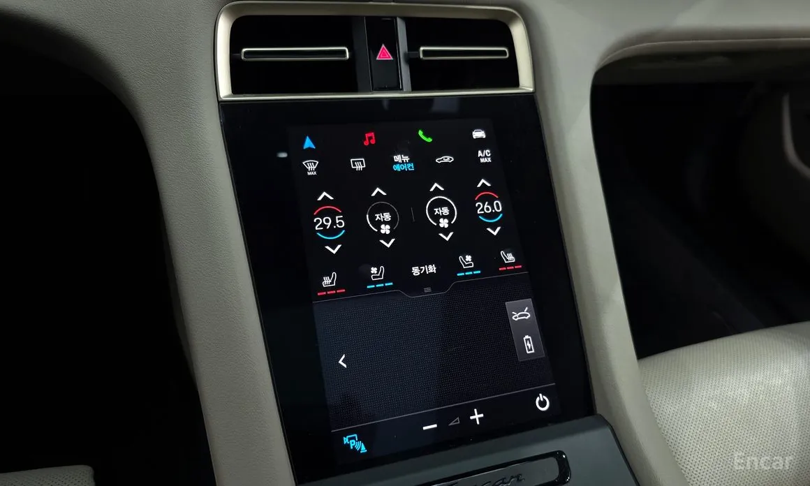 Фото 17 - Porsche Taycan