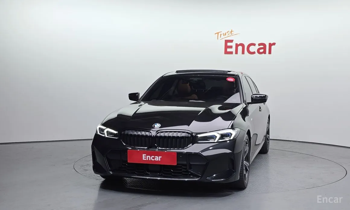 Photo 3 - BMW 3 Series