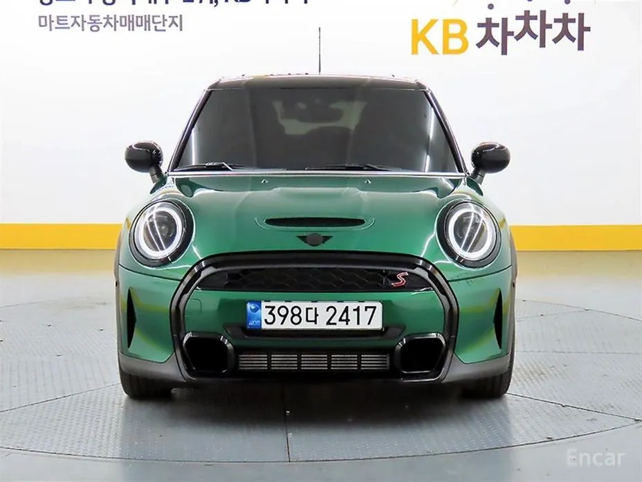 Фото 1 - Mini Cooper