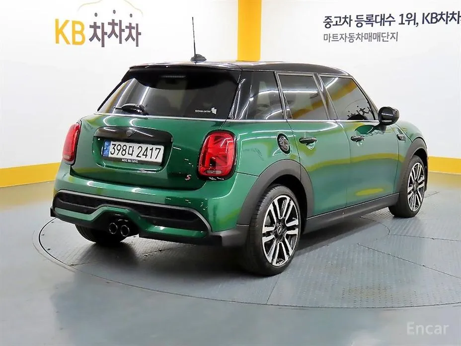 Фото 4 - Mini Cooper