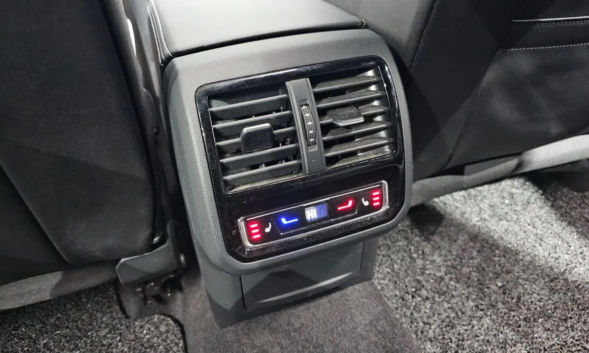 Photo 18 - Volkswagen Arteon