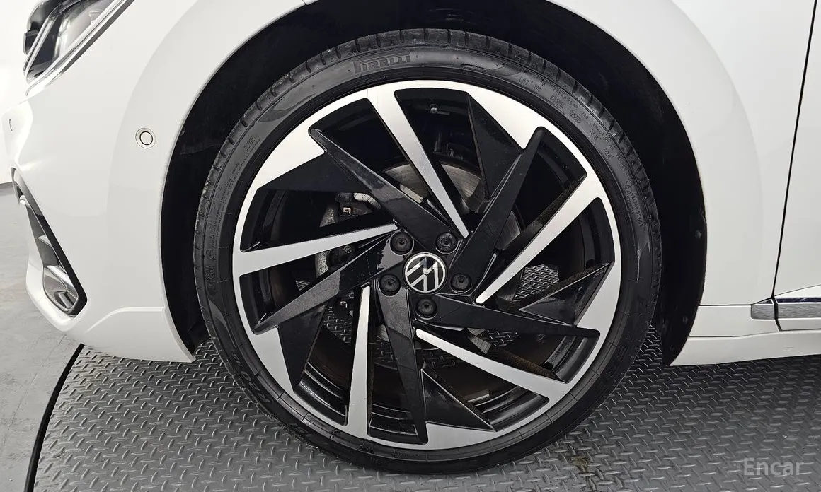 Photo 5 - Volkswagen Arteon