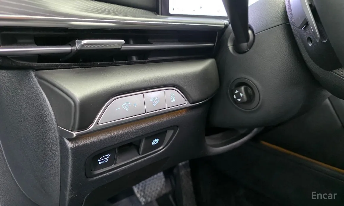 Фото 14 - Genesis GV80