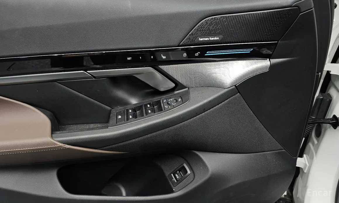 Фото 14 - BMW 5 Series