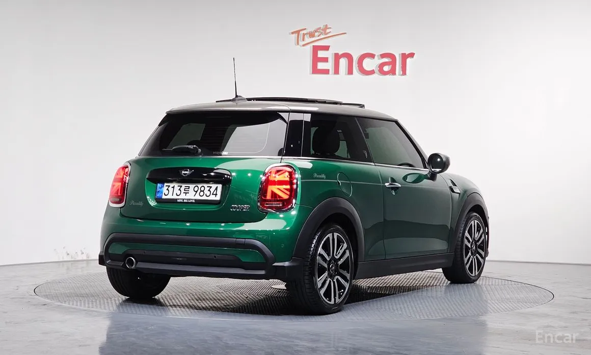 Фото 2 - Mini Cooper