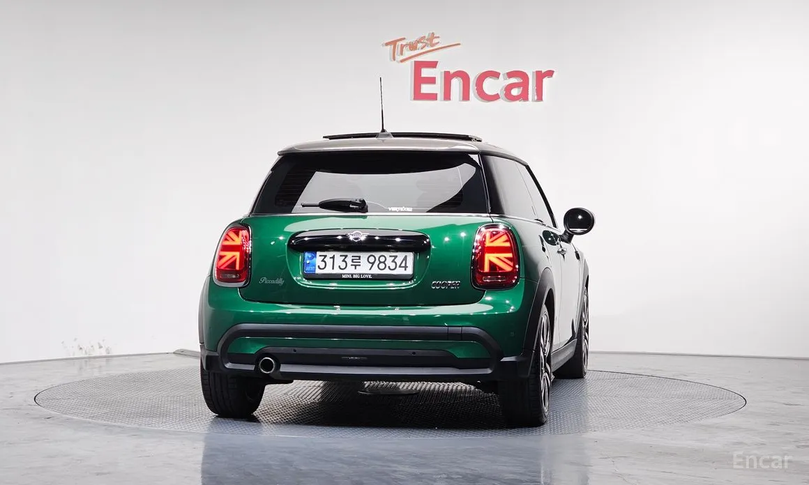 Фото 4 - Mini Cooper