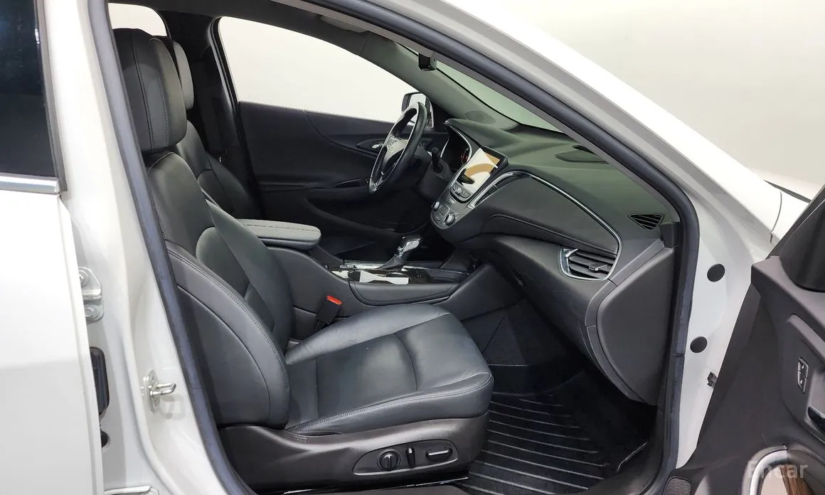 Фото 11 - Chevrolet Malibu