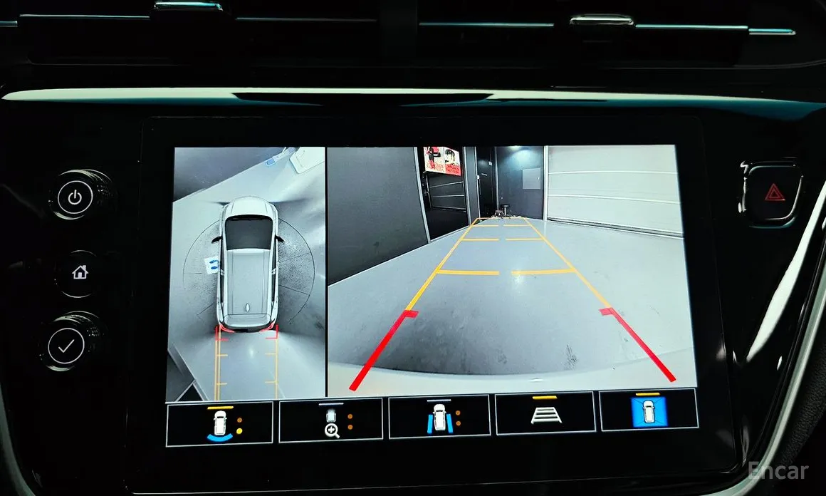 Photo 15 - Chevrolet Bolt EV