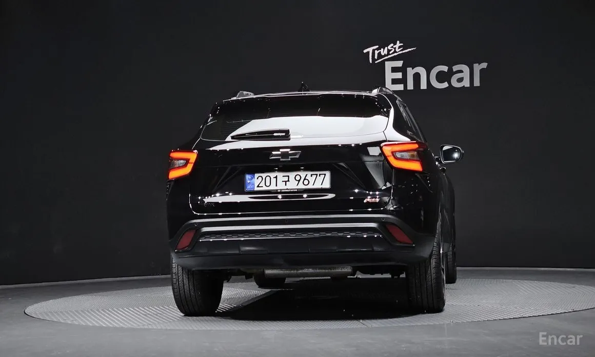 Фото 4 - Chevrolet Trax