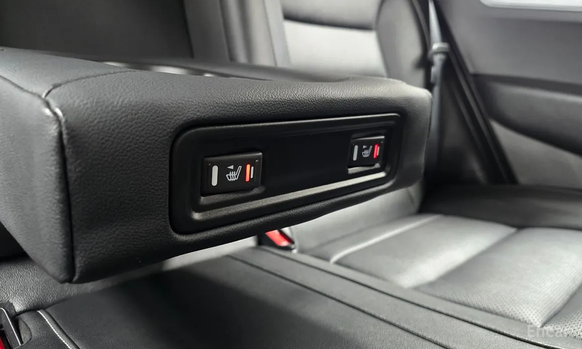 Photo 19 - Renault QM6