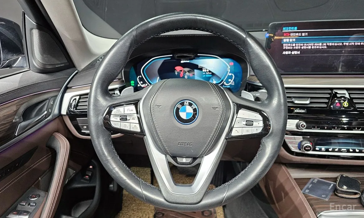 Фото 13 - BMW 5 Series