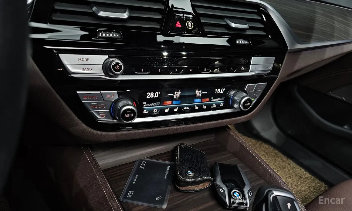 Фото 16 - BMW 5 Series