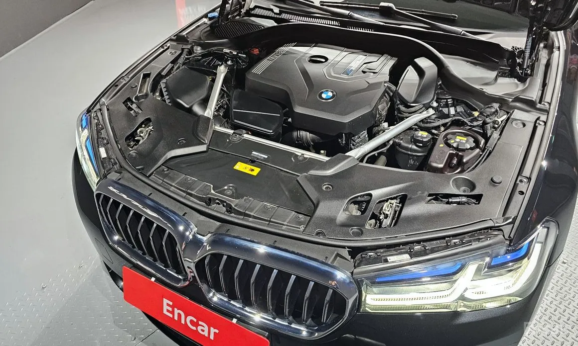 Фото 6 - BMW 5 Series