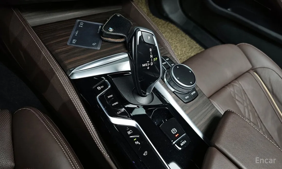 Фото 9 - BMW 5 Series