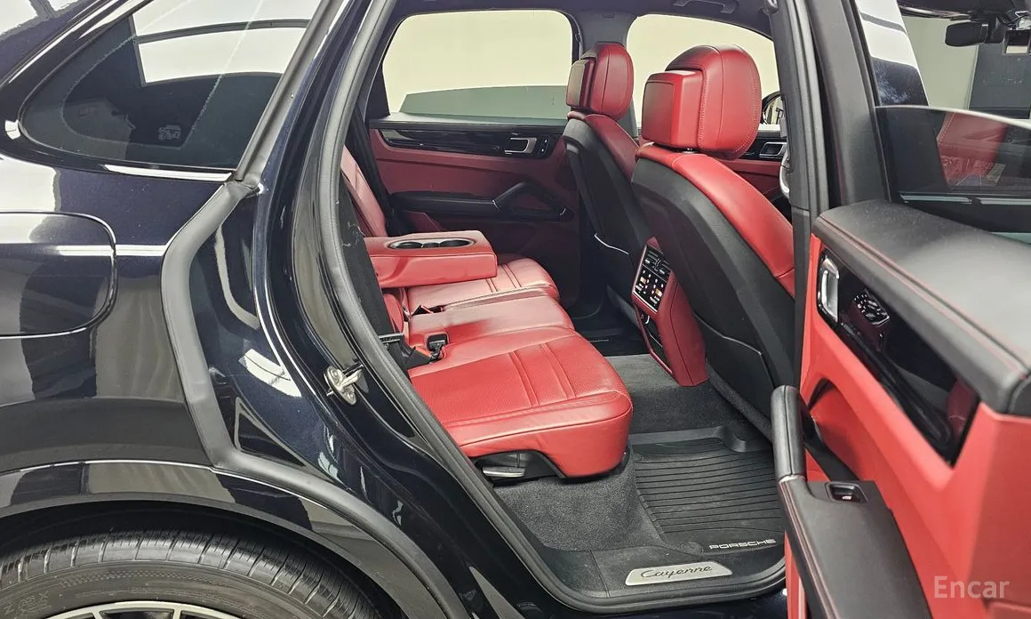 Фото 12 - Porsche Cayenne