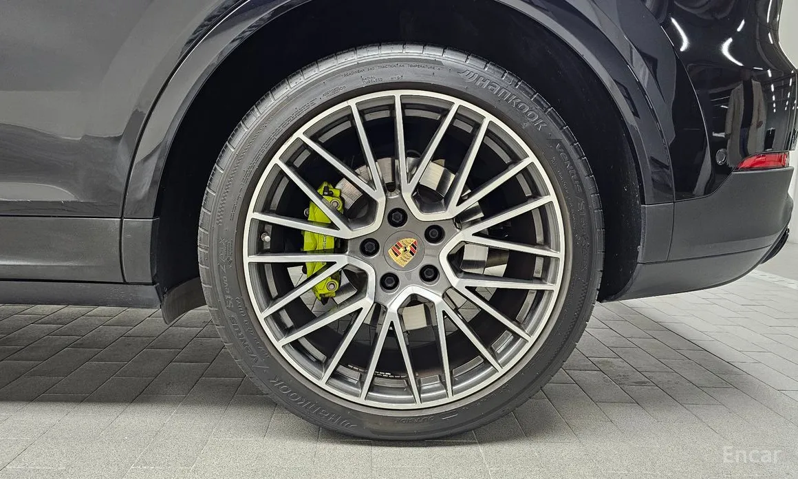 Фото 5 - Porsche Cayenne