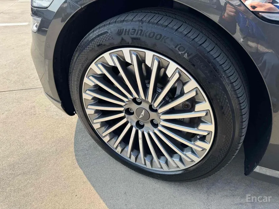 Фото 5 - Genesis G80