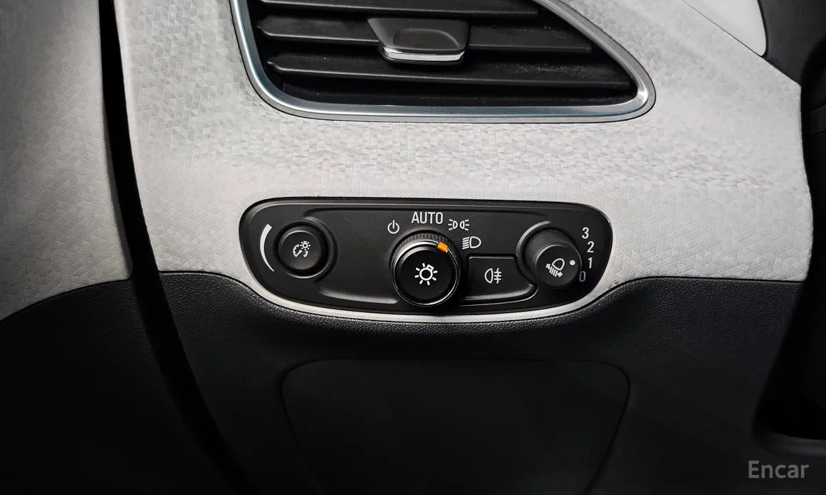 Фото 15 - Chevrolet Bolt EV