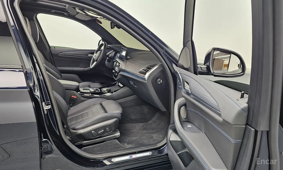 Фото 10 - BMW iX3