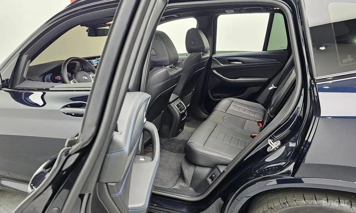 Фото 12 - BMW iX3