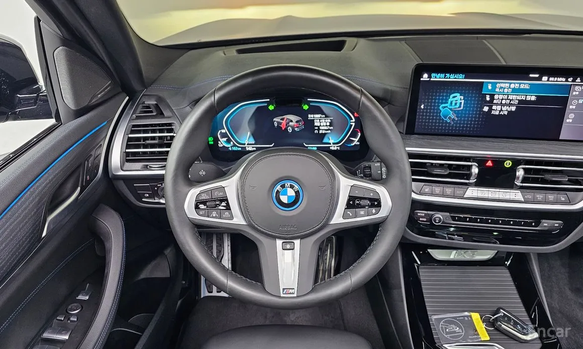 Фото 13 - BMW iX3