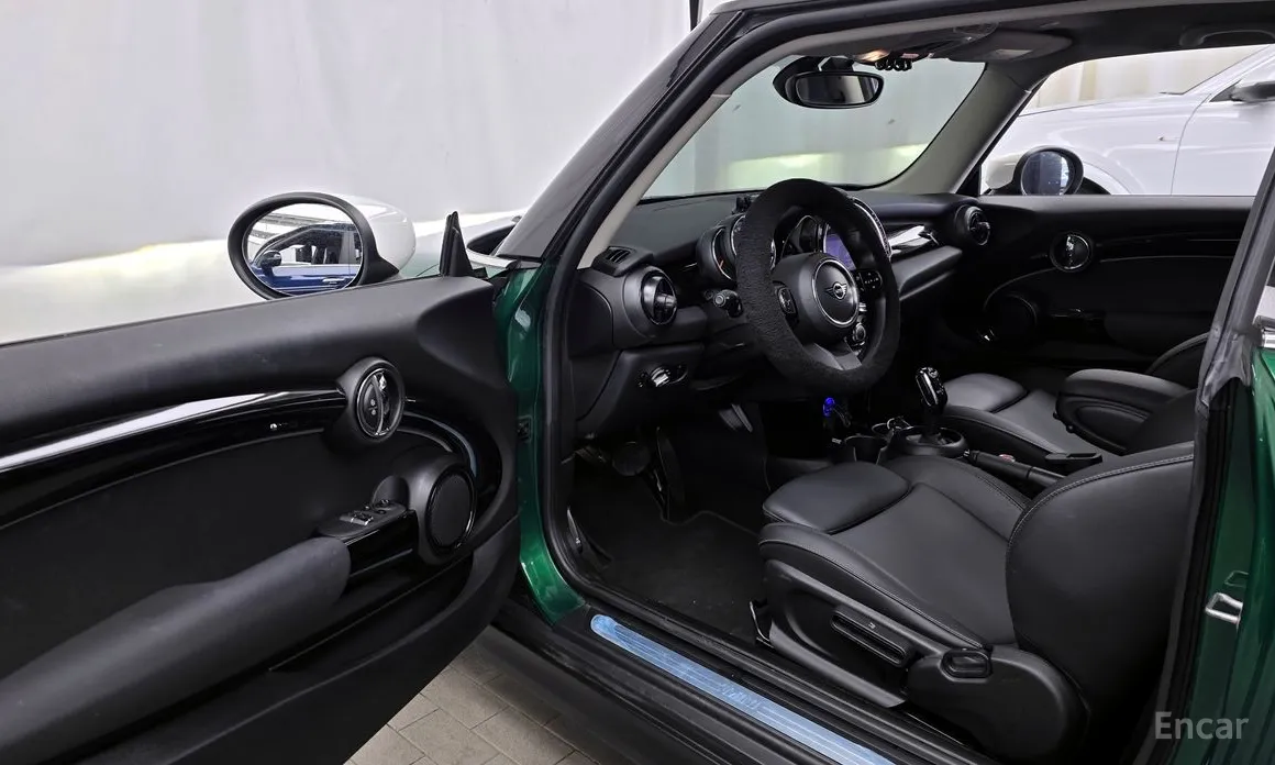 Фото 10 - Mini Cooper