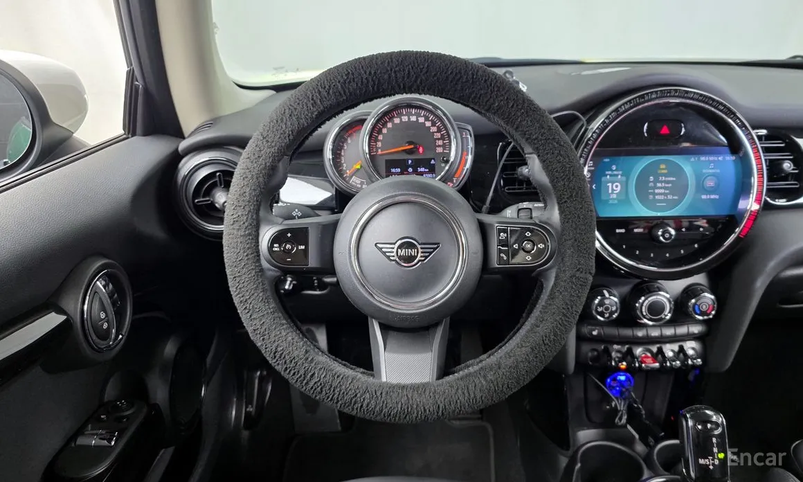 Фото 13 - Mini Cooper