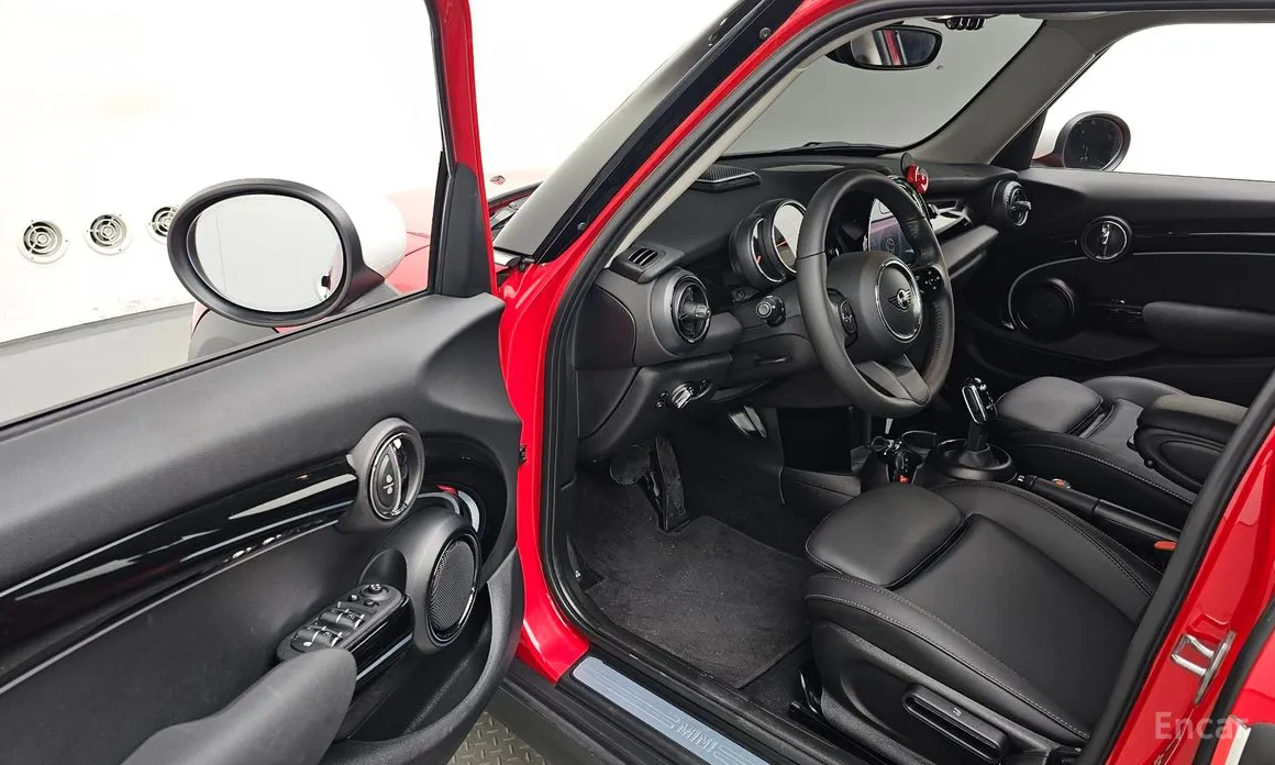 Фото 10 - Mini Cooper