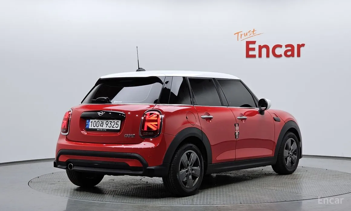 Фото 2 - Mini Cooper