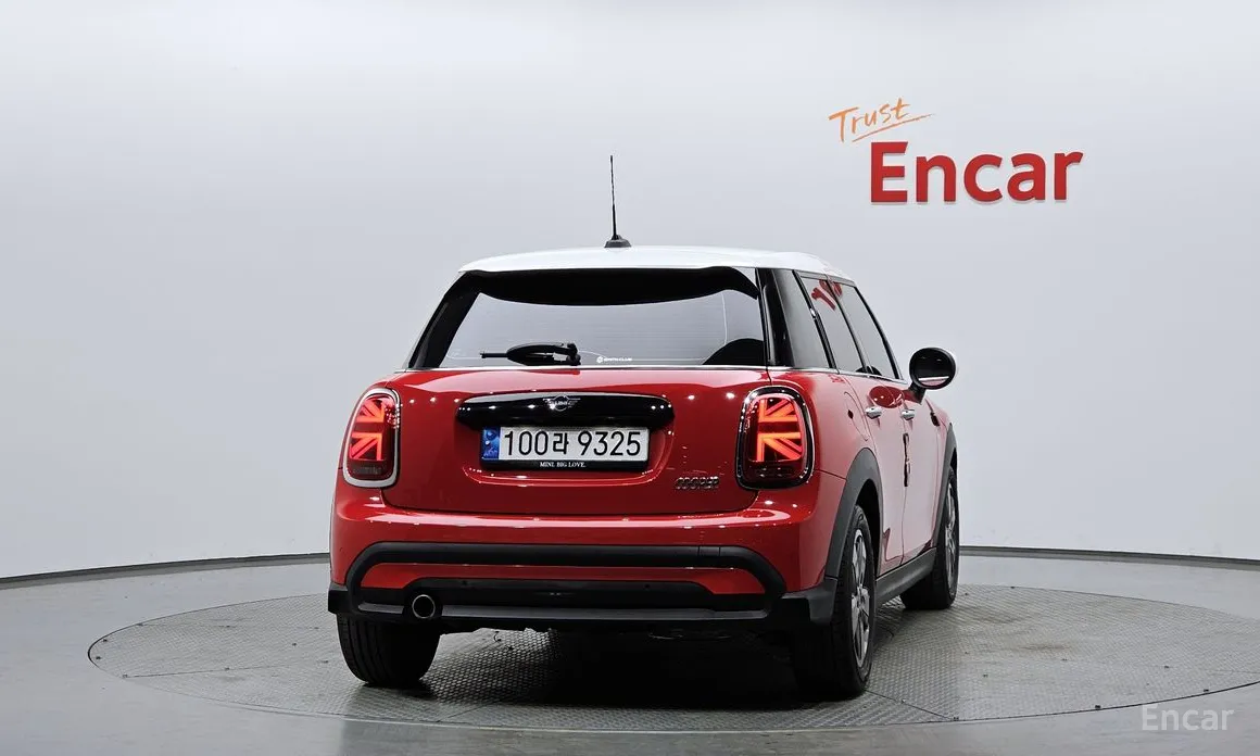 Фото 4 - Mini Cooper